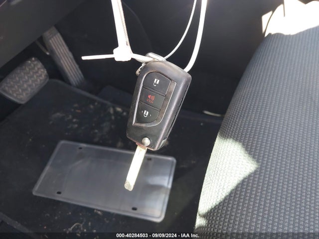 Toyota RAV4 LE 2019 2T3H1RFV2KW048847 Image 11