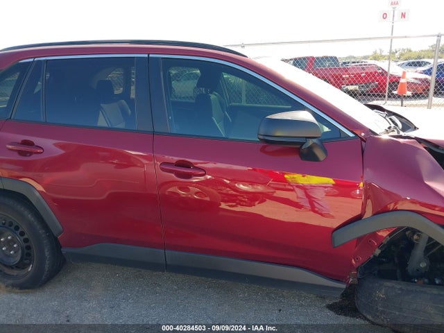 Toyota RAV4 LE 2019 2T3H1RFV2KW048847 Image 13