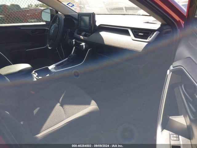 Toyota RAV4 LE 2019 2T3H1RFV2KW048847 Image 5