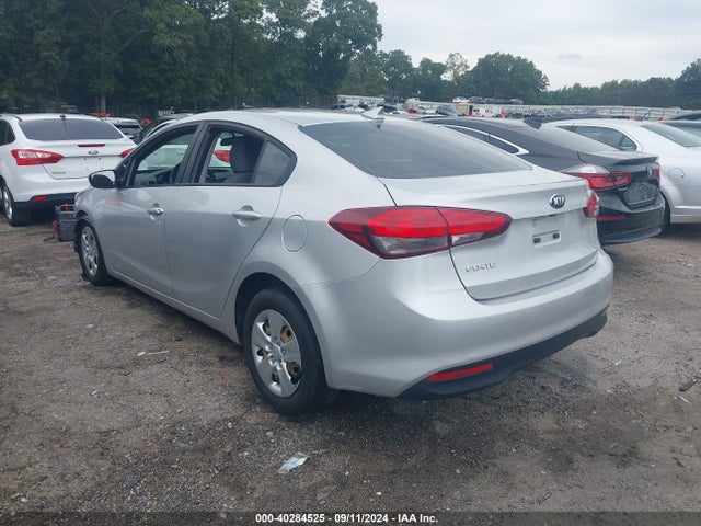 KIA FORTE LX 2018 3KPFL4A77JE165038 Image 3