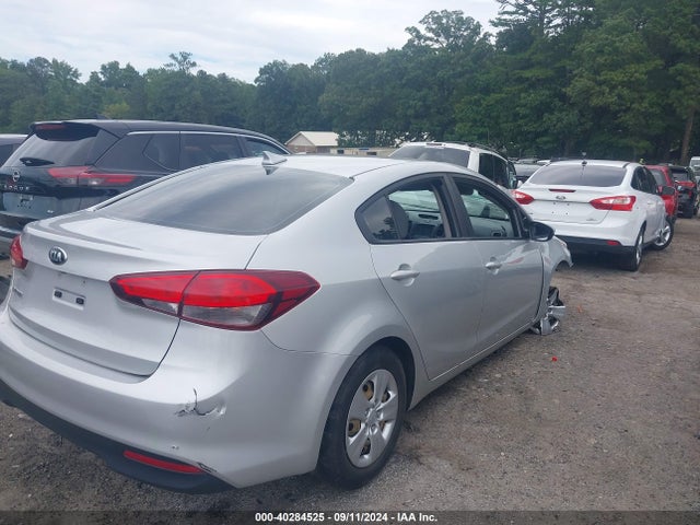 KIA FORTE LX 2018 3KPFL4A77JE165038 Image 4