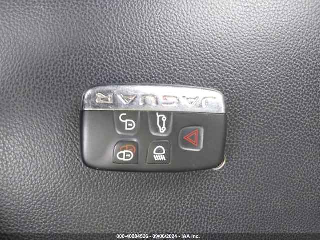 2020 JAGUAR F-PACE SADCJ2FX6LA617190 Photo 10