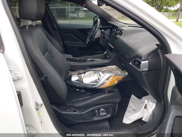 2020 JAGUAR F-PACE SADCJ2FX6LA617190 Photo 4