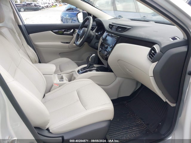 JN1BJ1CV4NW352301 Nissan Rogue Sport Sl Fwd Xtronic Cvt