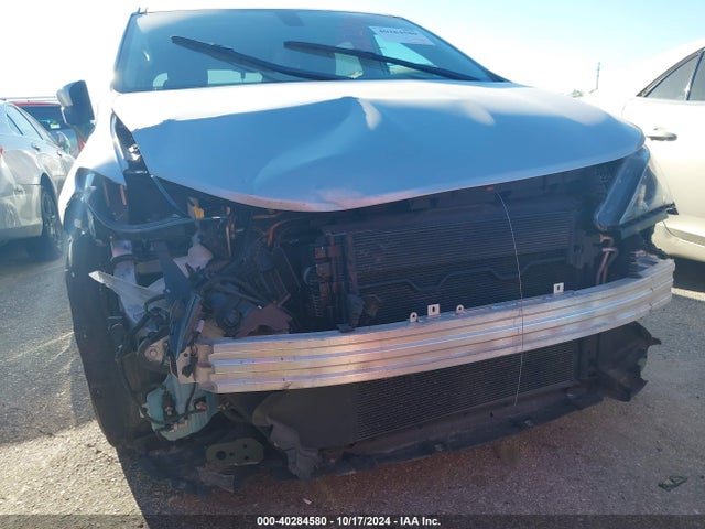 2C4RC1CGXNR204959 Chrysler Voyager Lx