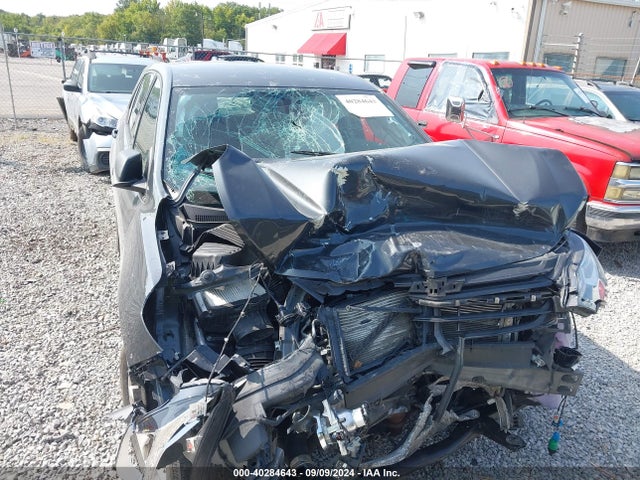 2GNAXHEV3K6137292 Chevrolet EQUINOX LS