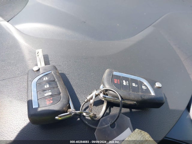 Toyota COROLLA LE 2022 5YFEPMAE5NP279963 Image 11