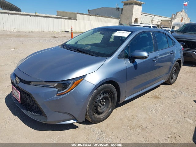 Toyota COROLLA LE 2022 5YFEPMAE5NP279963 Image 2
