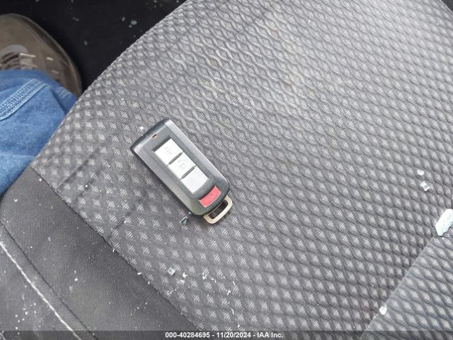 2018 MITSUBISHI OUTLANDER JA4AZ3A34JJ001551 Photo 10