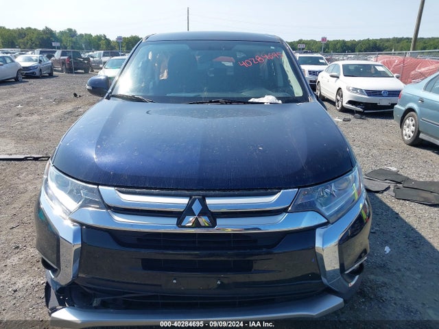 Mitsubishi Outlander Se 2018 JA4AZ3A34JJ001551 Image 11