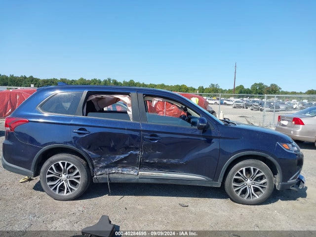 Mitsubishi Outlander Se 2018 JA4AZ3A34JJ001551 Image 12