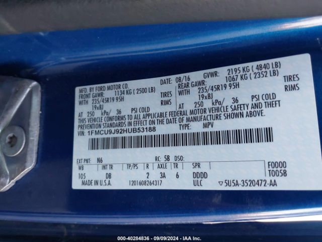 1FMCU9J92HUB53188 Ford Escape Titanium