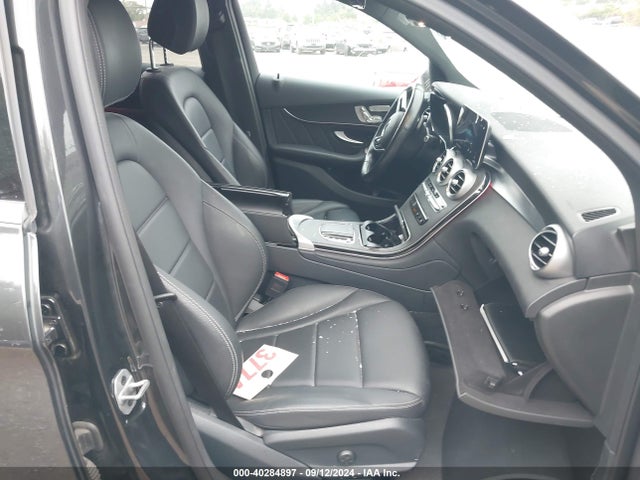 W1N0G8EB8NV400878 Mercedes-Benz Glc 300 4matic Suv
