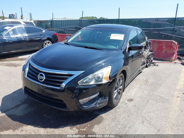 Nissan Altima 2.5 S 2015 1N4AL3APXFC567001 Image 2
