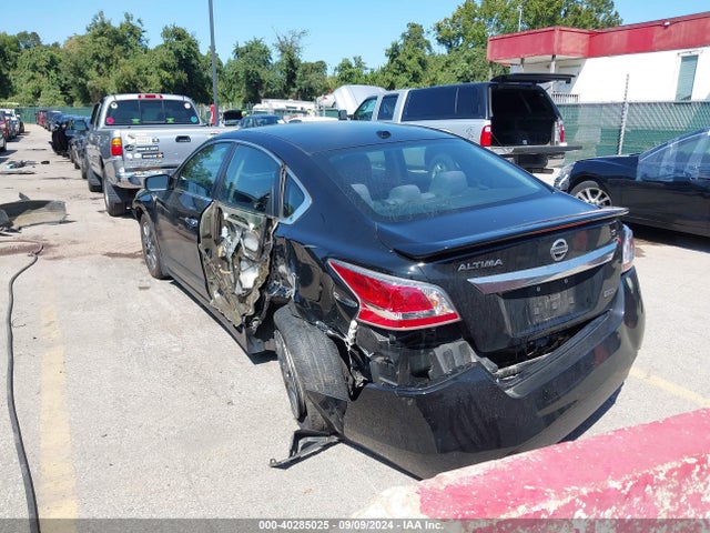 Nissan Altima 2.5 S 2015 1N4AL3APXFC567001 Image 3