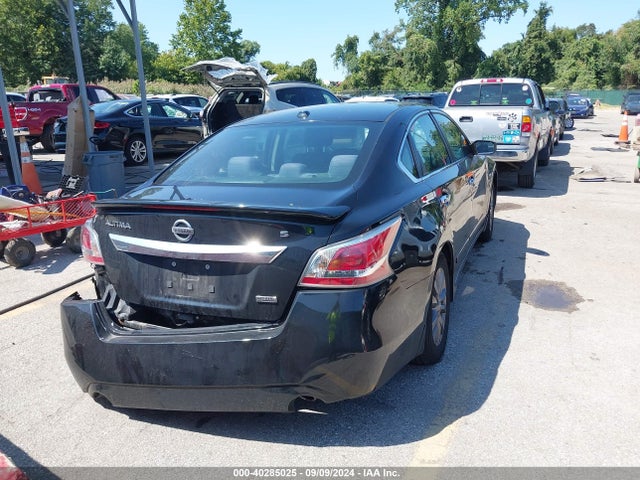 Nissan Altima 2.5 S 2015 1N4AL3APXFC567001 Image 4