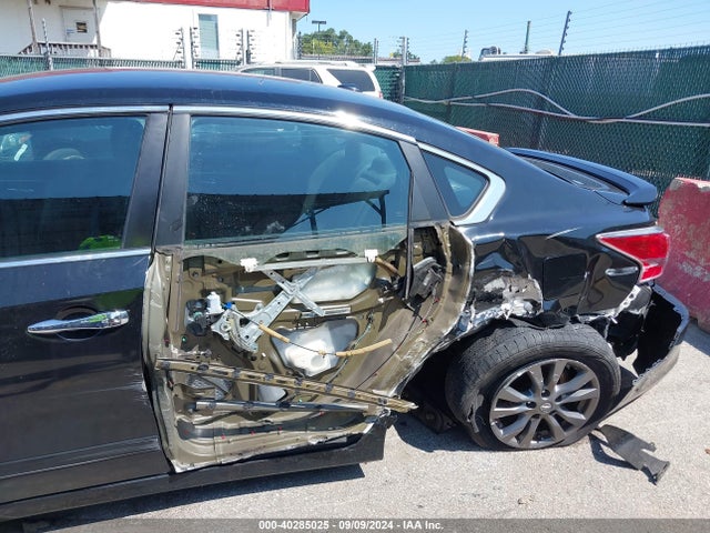 Nissan Altima 2.5 S 2015 1N4AL3APXFC567001 Image 6