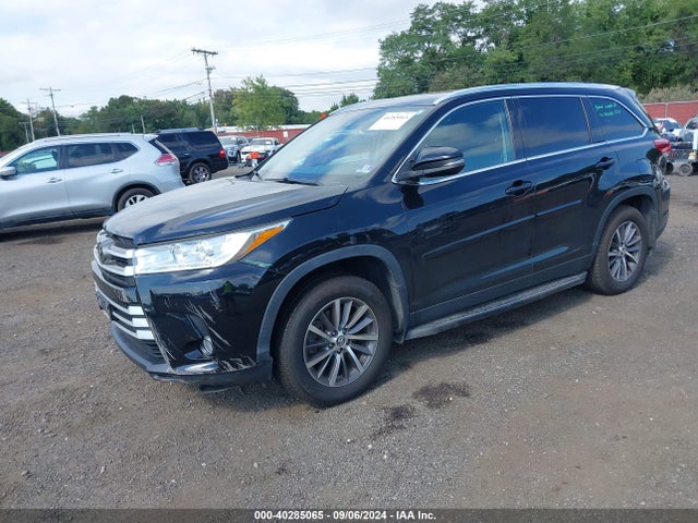 Toyota Highlander Xle 2019 5TDJZRFH0KS594553 Image 2
