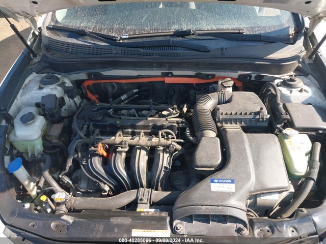 Hyundai SONATA HYBRID 2014 KMHEC4A4XEA114400 Image 10