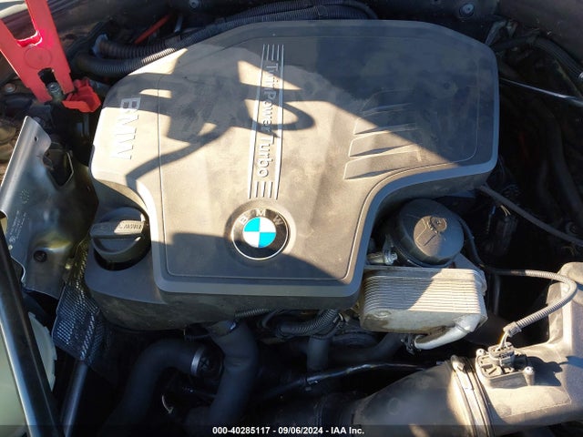 BMW 528i Xdrive 2014 WBA5A7C58ED617758 Image 10