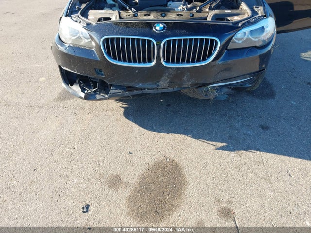 BMW 528i Xdrive 2014 WBA5A7C58ED617758 Image 13