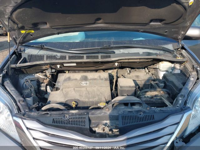 5TDYK3DC3FS621614 Toyota Sienna Xle Premium 8 Passenger