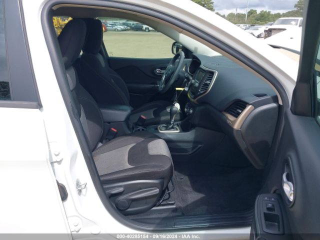 1C4PJLABXFW535971 Jeep Cherokee Sport