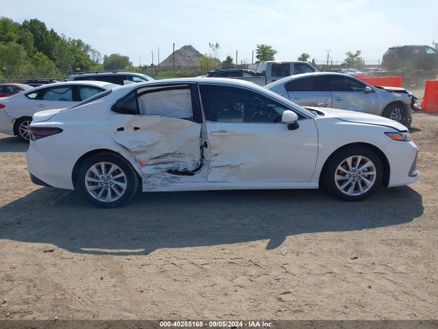 Toyota CAMRY LE 2022 4T1R11AK4NU690695 Image 13