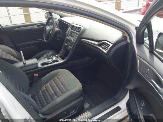 3FA6P0H70HR125637 Ford FUSION SE
