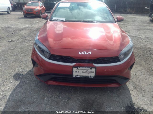 3KPF24AD9RE705588 KIA Forte Lxs