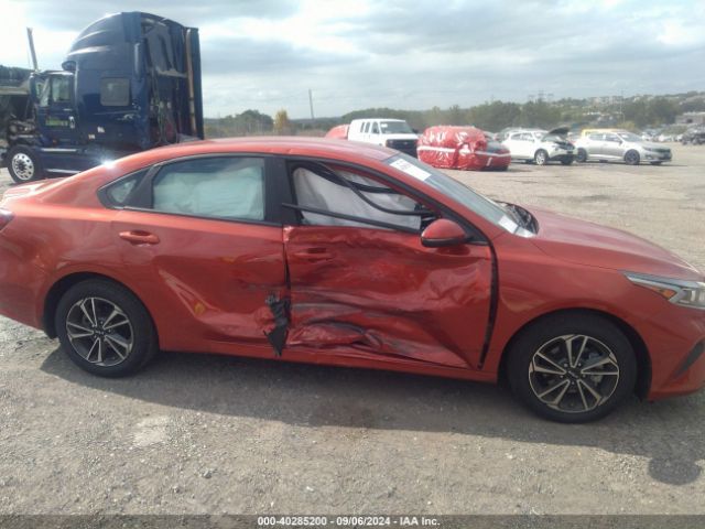 3KPF24AD9RE705588 KIA Forte Lxs