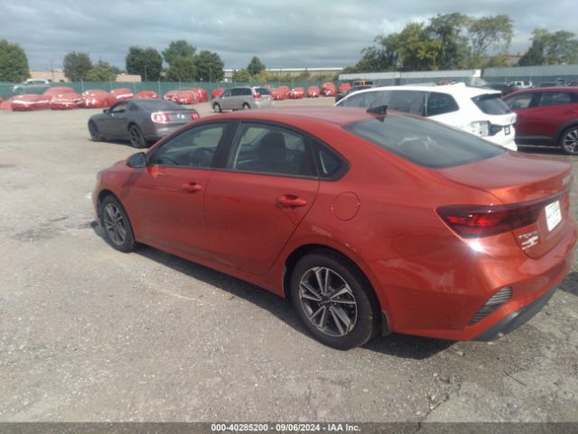 3KPF24AD9RE705588 KIA Forte Lxs