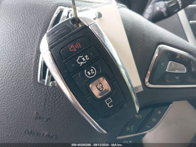5LMCJ2C93KUL44622 Lincoln MKC SELECT