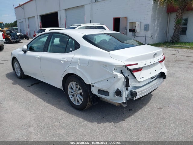 Toyota CAMRY LE 2025 4T1DAACK1SU024624 Image 3