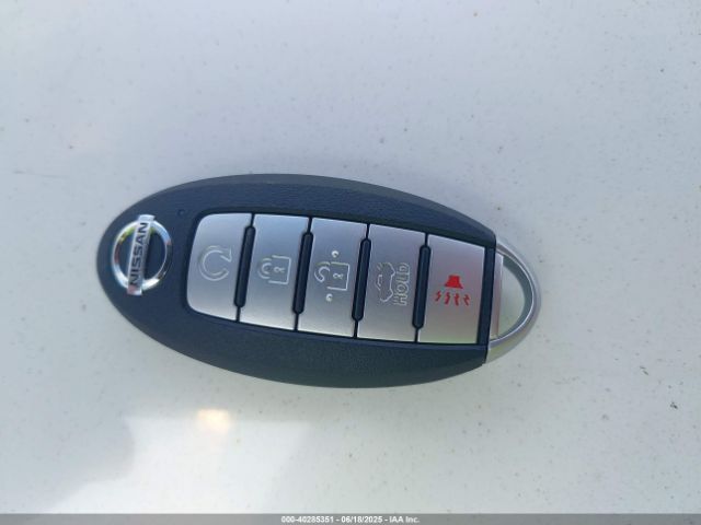 2017 NISSAN MAXIMA 1N4AA6AP8HC400663 Photo 10
