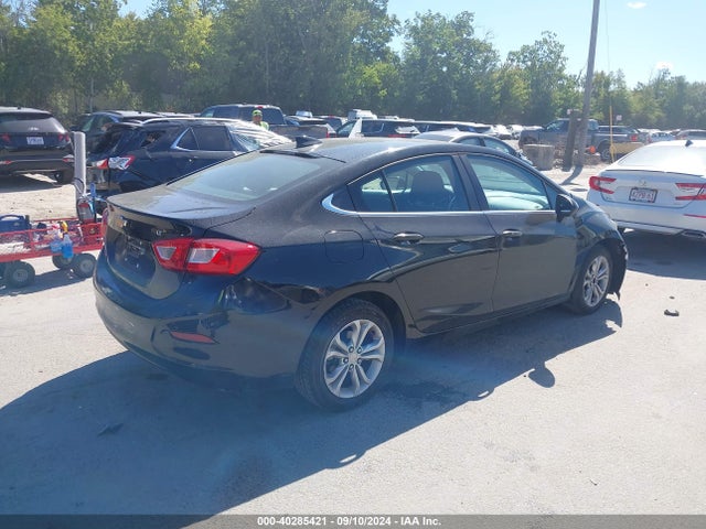 2019 CHEVROLET CRUZE 1G1BE5SM3K7132180 Photo 3