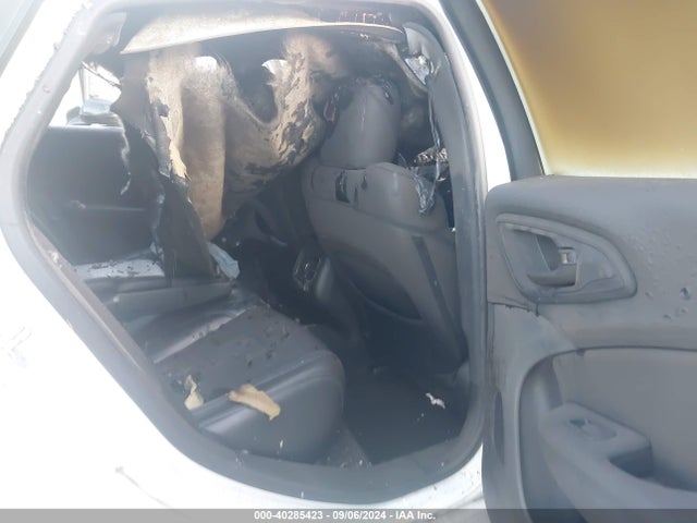 1C3CCCBG2GN118102 Chrysler 200 S