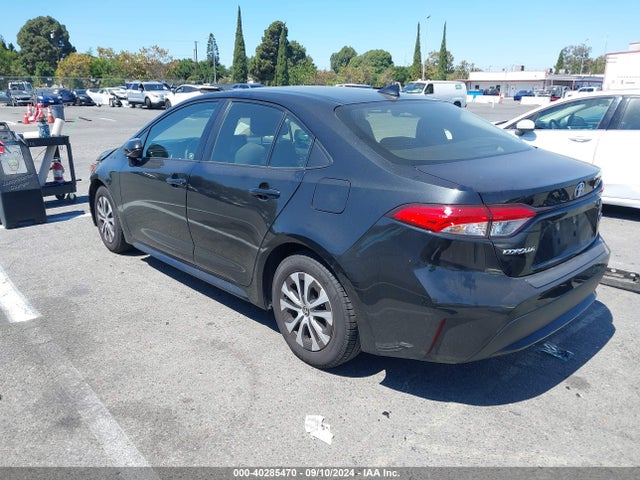 JTDEAMDE6NJ052556 Toyota Corolla Hybrid Le