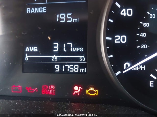 Hyundai ELANTRA SE 2018 5NPD74LF7JH391978 Image 7