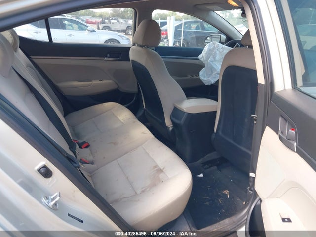 Hyundai ELANTRA SE 2018 5NPD74LF7JH391978 Image 8