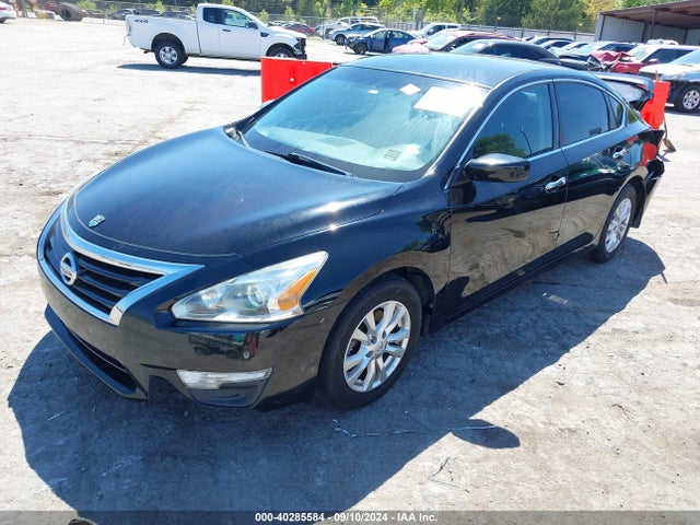 Nissan Altima 2.5 S 2015 1N4AL3AP1FN340588 Image 2