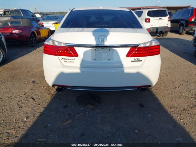 1HGCR3F91FA009854 Honda Accord Touring