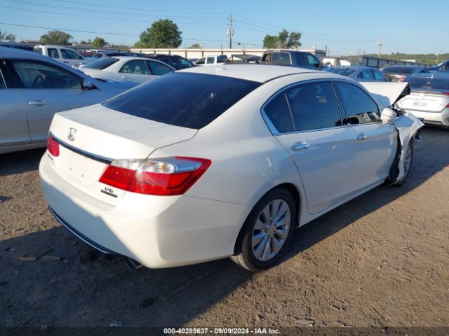 1HGCR3F91FA009854 Honda Accord Touring