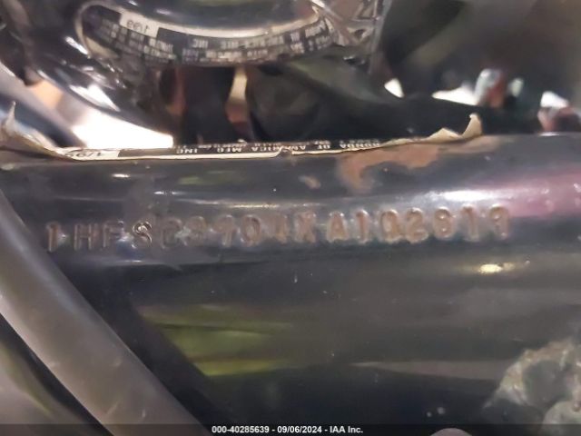 1999 HONDA VT1100 1hfsc3904xa102819 Photo 9