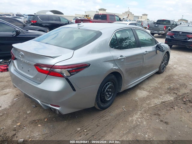 Toyota CAMRY SE 2022 4T1G11AK5NU665604 Image 4