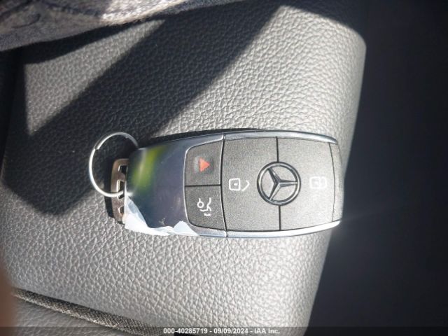 W1N4M4GB1PW322702 Mercedes-Benz GLB 250