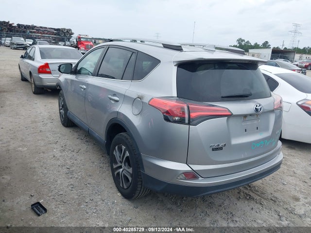 Toyota RAV4 LE 2017 2T3ZFREV8HW320933 Image 3