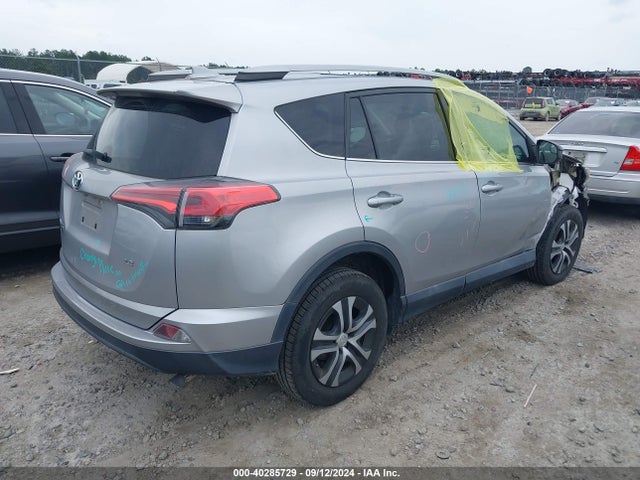 Toyota RAV4 LE 2017 2T3ZFREV8HW320933 Image 4