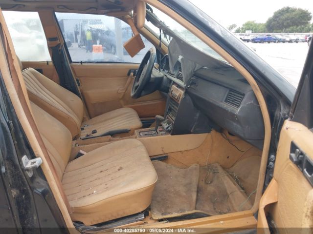 1993 MERCEDES-BENZ 190 WDBDA29D9PG021638 Photo 4