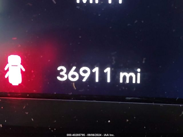 1C4HJXDGXKW583015 Jeep Wrangler Unlimited Sport 4x4